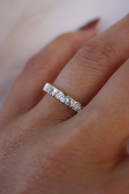 0.35 TCW Round Diamond Curved Pave DEF/VVS Lab Grown Wedding Band