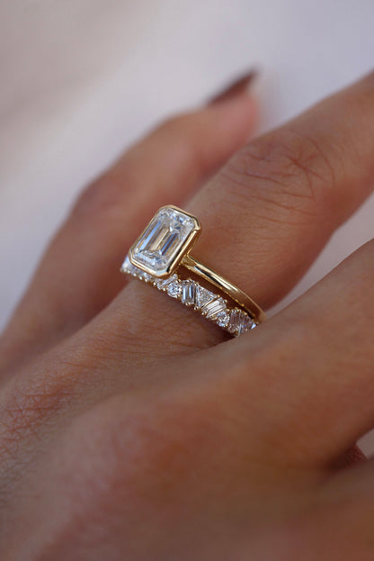 0.35 TCW Round Diamond Curved Pave DEF/VVS Lab Grown Wedding Band