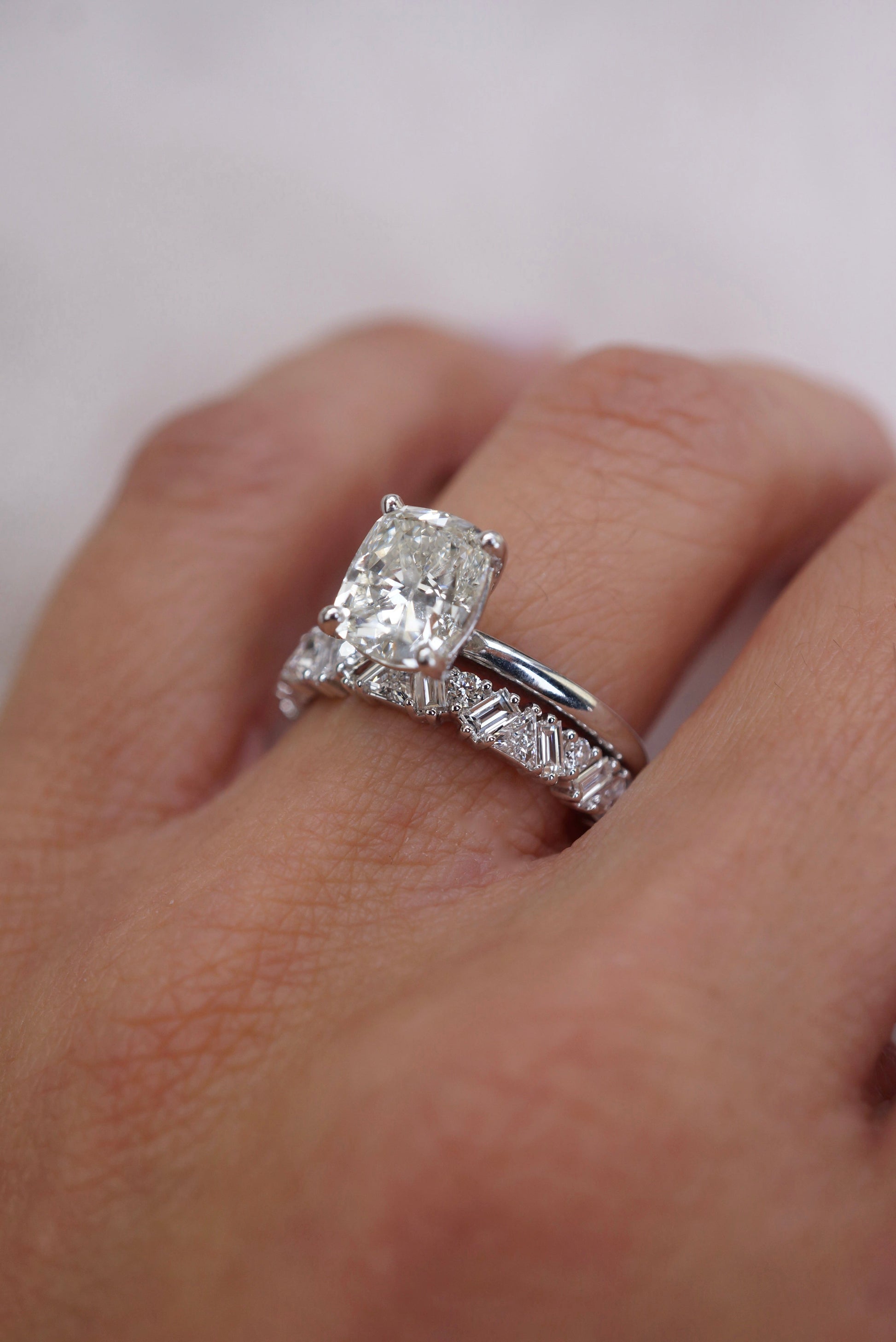 0.35 TCW Round Diamond Curved Pave DEF/VVS Lab Grown Wedding Band