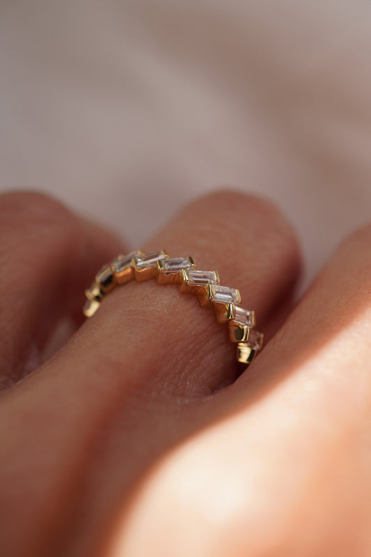0.35 TCW Round Diamond Curved Pave DEF/VVS Lab Grown Wedding Band