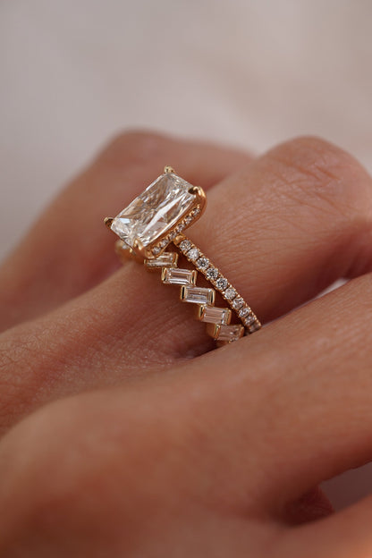 0.35 TCW Round Diamond Curved Pave DEF/VVS Lab Grown Wedding Band
