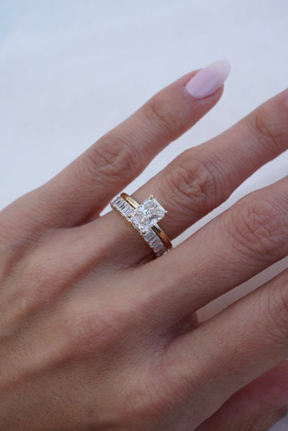 0.35 TCW Round Diamond Curved Pave DEF/VVS Lab Grown Wedding Band