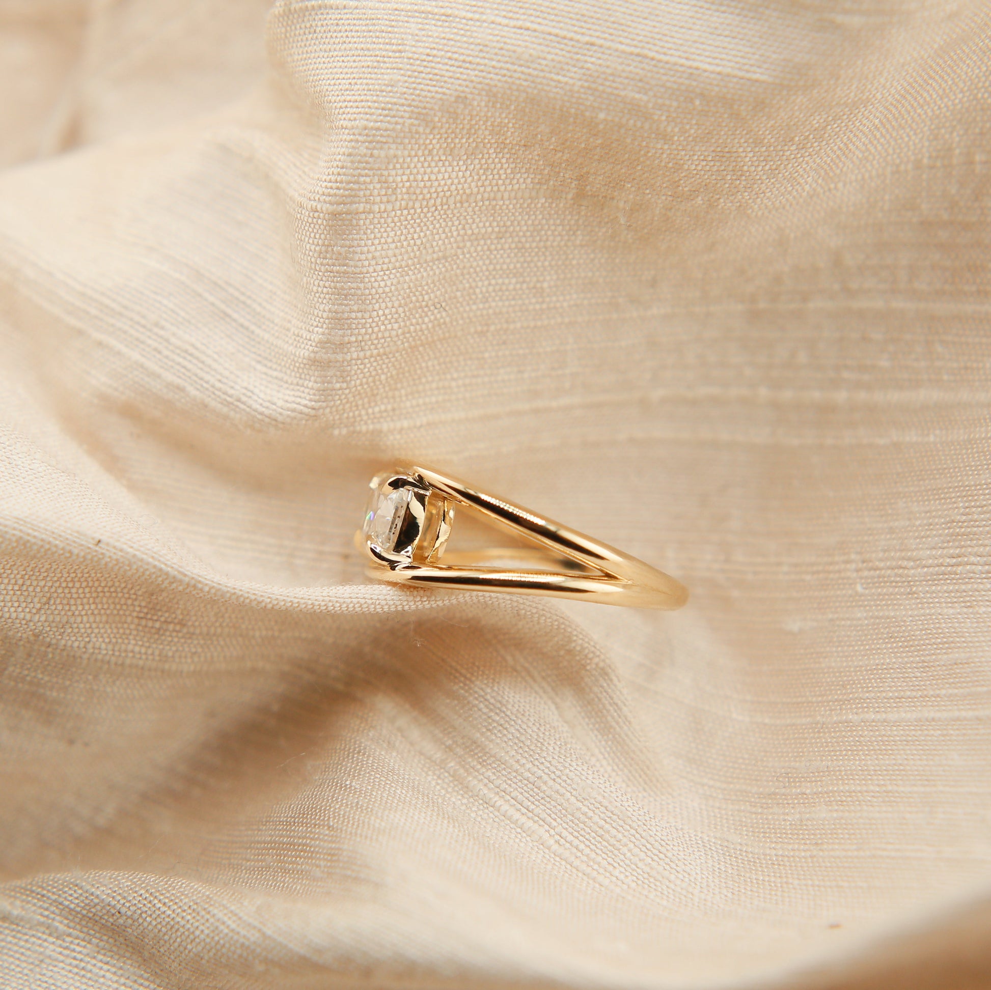 Round Swirl Semi Pave Engagement Ring – 1 CT Moissanite Diamond