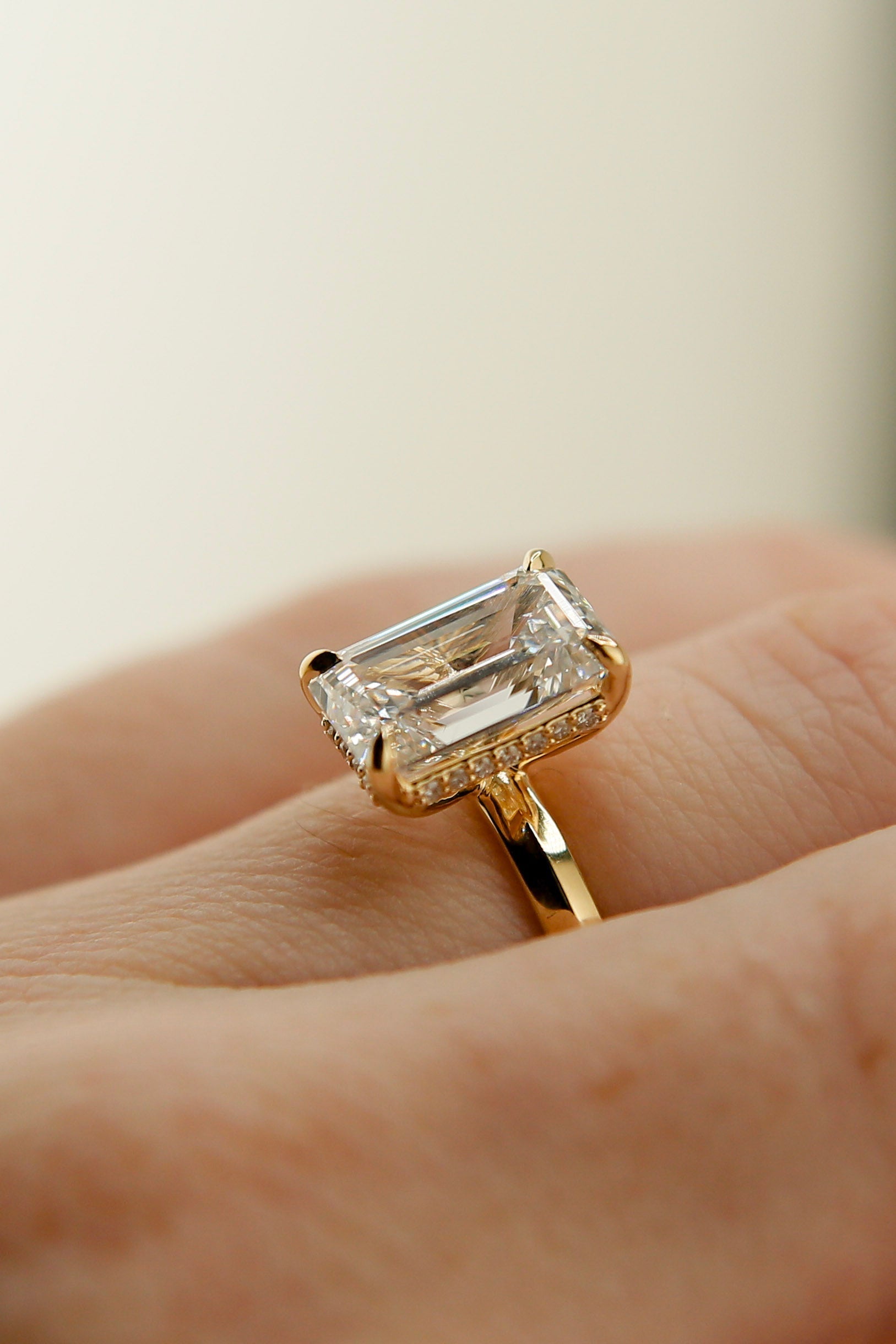 Round Swirl Semi Pave Engagement Ring – 1 CT Moissanite Diamond