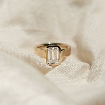 Round Swirl Semi Pave Engagement Ring – 1 CT Moissanite Diamond