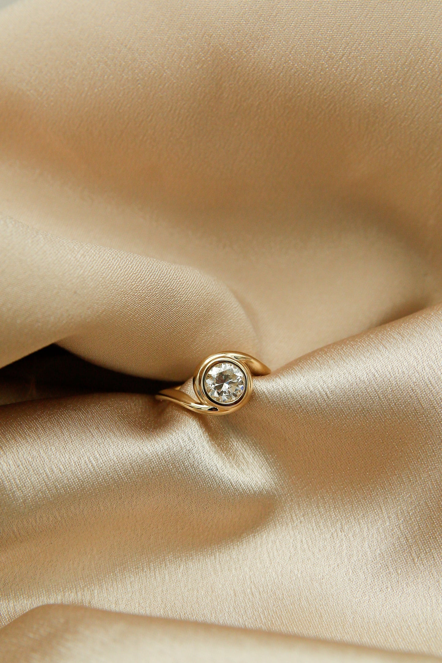 Round Swirl Semi Pave Engagement Ring – 1 CT Moissanite Diamond