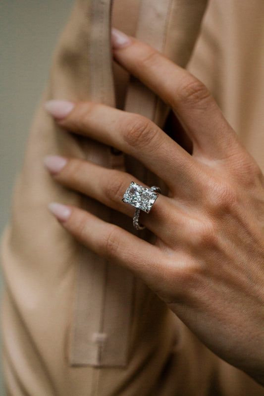 Moval Swirl Semi Pave Engagement Ring – 2.5 CT Lab Grown Diamond