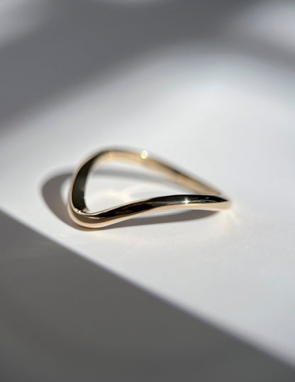 1 CT Oval Cut Solitaire Lab Grown Diamond Ring With Sunrise Styled Classic Wedding Band
