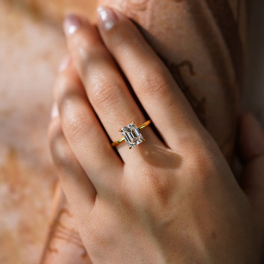 Oval Solitaire Engagement Ring – 2 CT Lab Grown Diamond