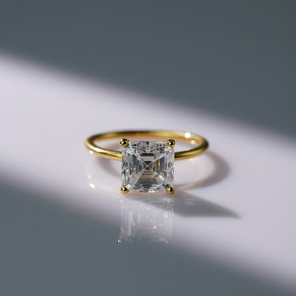 Oval Solitaire Engagement Ring – 2 CT Lab Grown Diamond