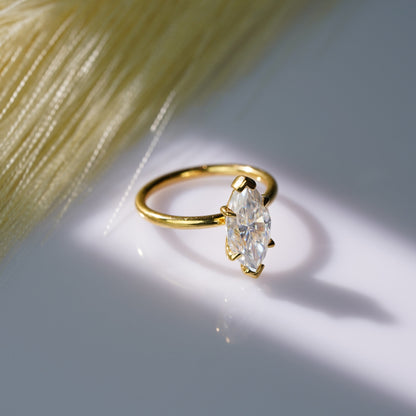 Oval Solitaire Engagement Ring – 2 CT Lab Grown Diamond