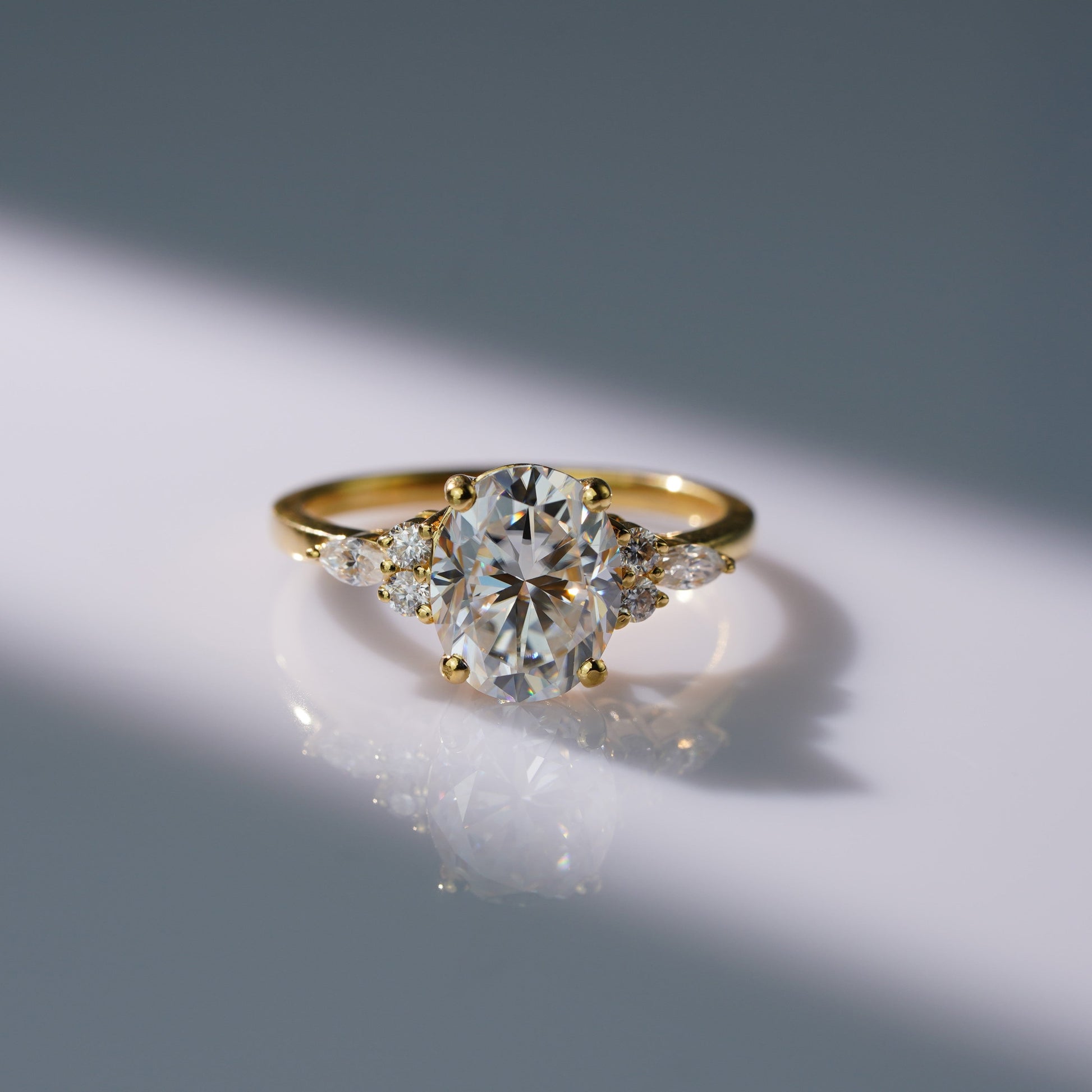 Oval Solitaire Engagement Ring – 2 CT Lab Grown Diamond