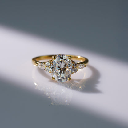 Oval Solitaire Engagement Ring – 2 CT Lab Grown Diamond