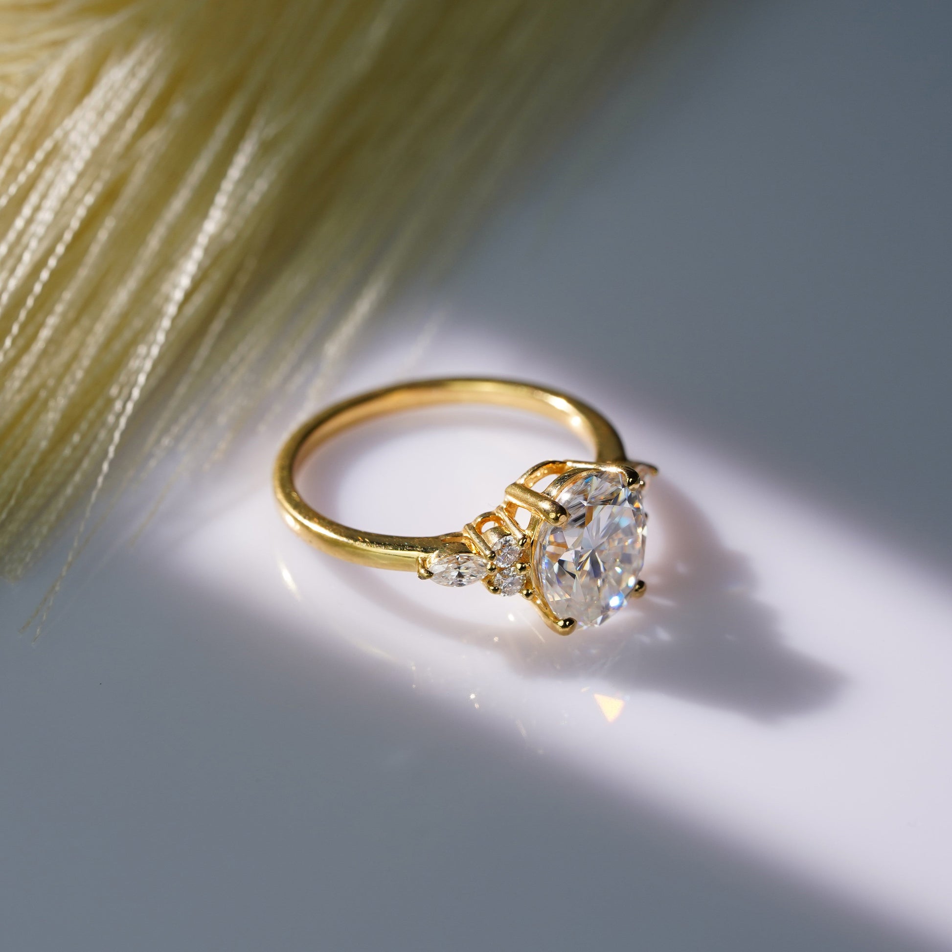 Oval Solitaire Engagement Ring – 2 CT Lab Grown Diamond