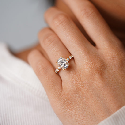 Oval Solitaire Engagement Ring – 2 CT Lab Grown Diamond