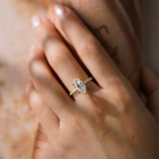 Oval Solitaire Engagement Ring – 2 CT Lab Grown Diamond