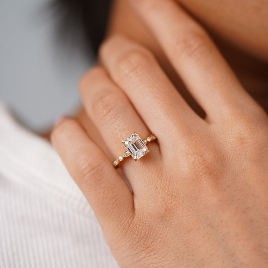 Oval Solitaire Engagement Ring – 2 CT Lab Grown Diamond