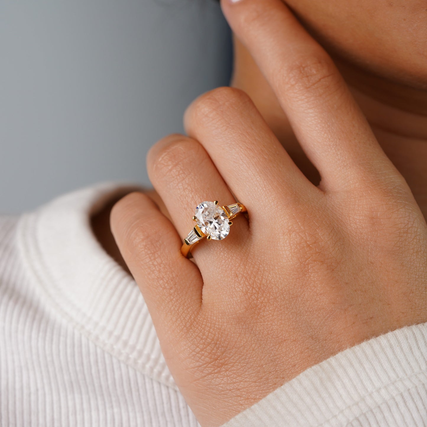 Oval Solitaire Engagement Ring – 2 CT Lab Grown Diamond