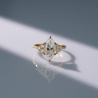 Oval Solitaire Engagement Ring – 2 CT Lab Grown Diamond