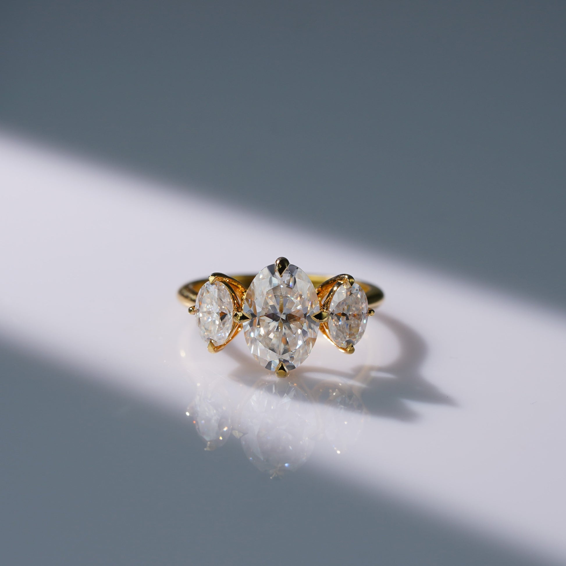 Oval Solitaire Engagement Ring – 2 CT Lab Grown Diamond