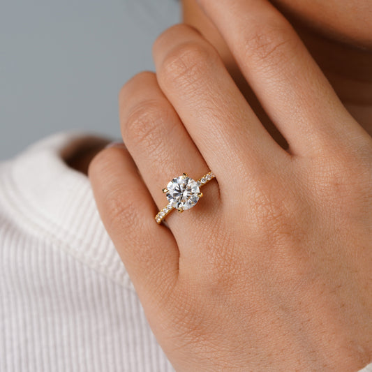 Oval Solitaire Engagement Ring – 2 CT Lab Grown Diamond