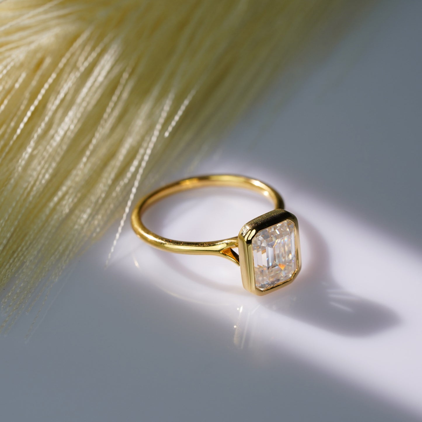 Oval Solitaire Engagement Ring – 2 CT Lab Grown Diamond