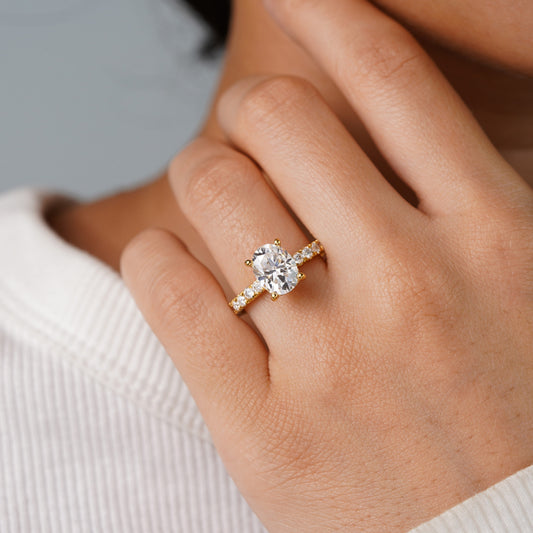 Oval Solitaire Engagement Ring – 2 CT Lab Grown Diamond