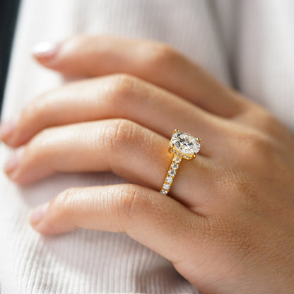 Oval Solitaire Engagement Ring – 2 CT Lab Grown Diamond