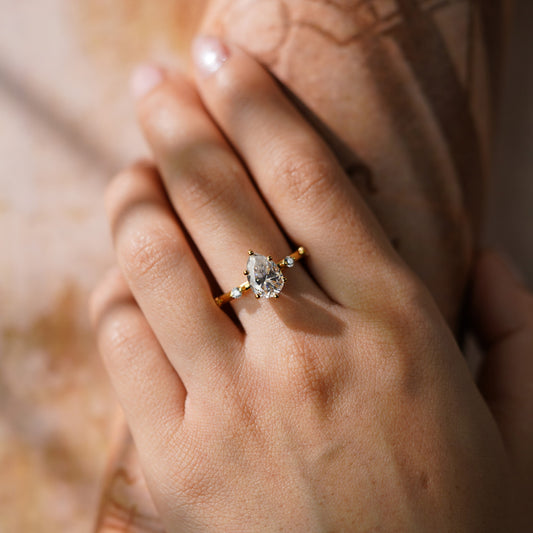 Oval Solitaire Engagement Ring – 2 CT Lab Grown Diamond