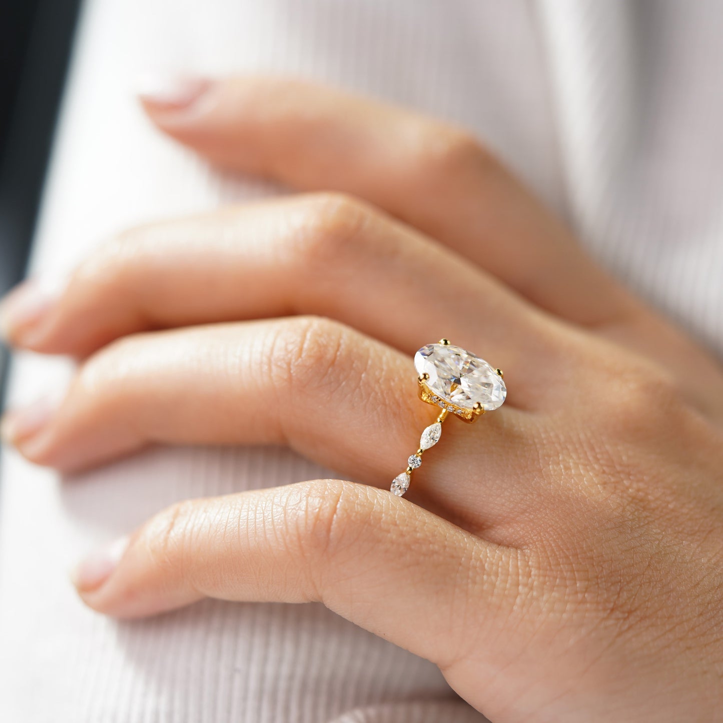 Oval Solitaire Engagement Ring – 2 CT Lab Grown Diamond