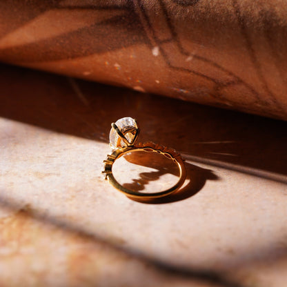 Oval Solitaire Engagement Ring – 2 CT Lab Grown Diamond