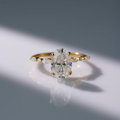 Oval Solitaire Engagement Ring – 2 CT Lab Grown Diamond