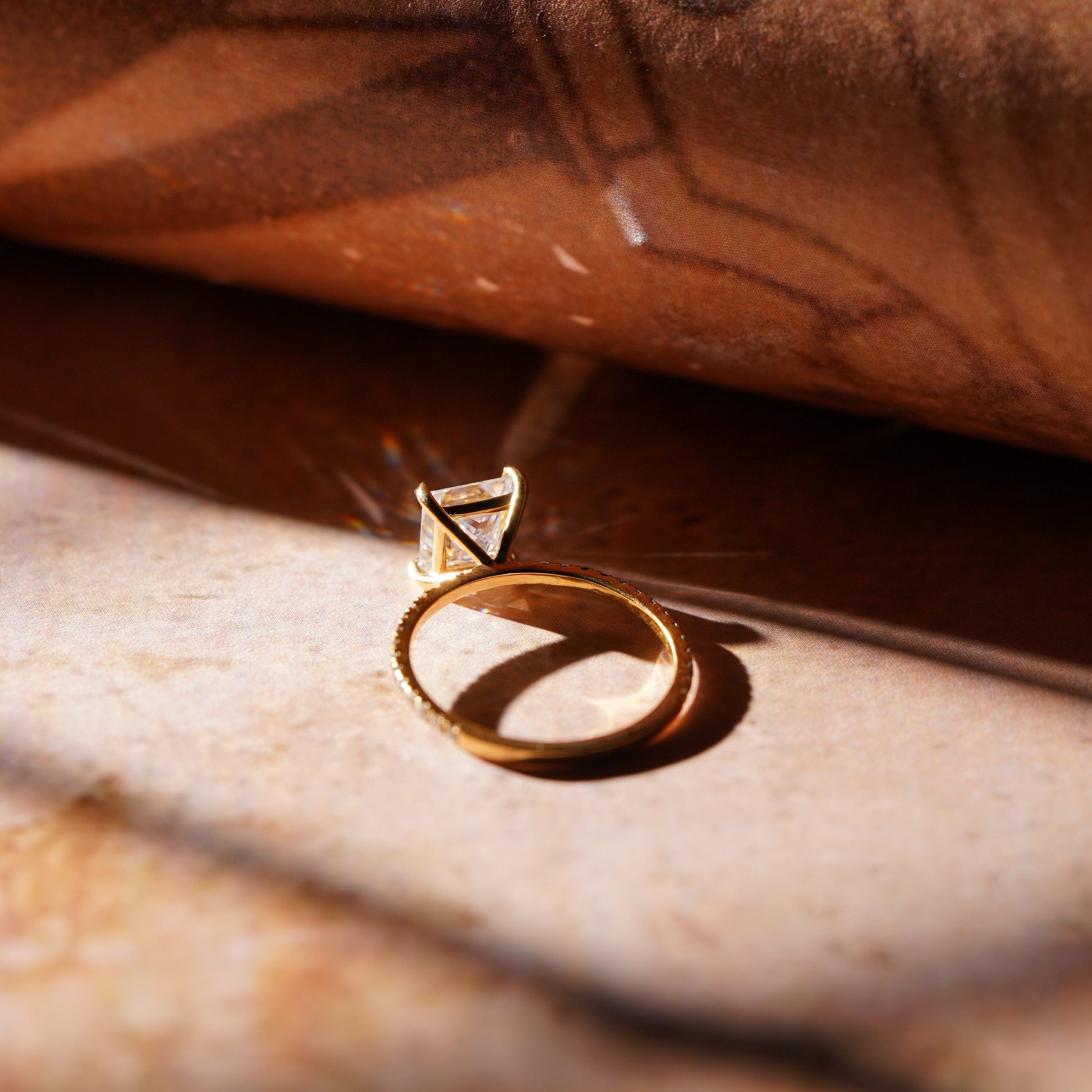 Oval Solitaire Engagement Ring – 2 CT Lab Grown Diamond