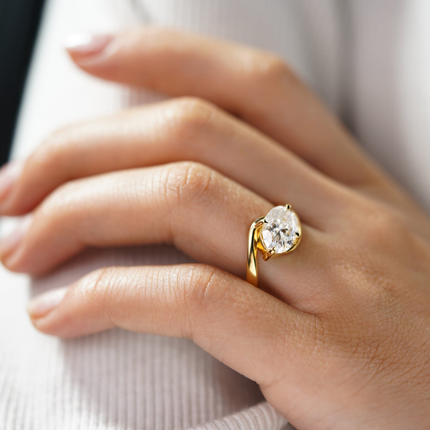Oval Solitaire Engagement Ring – 2 CT Lab Grown Diamond