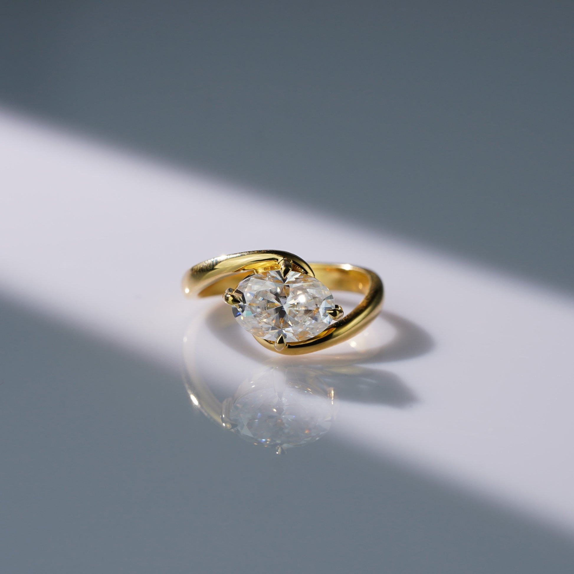Oval Solitaire Engagement Ring – 2 CT Lab Grown Diamond