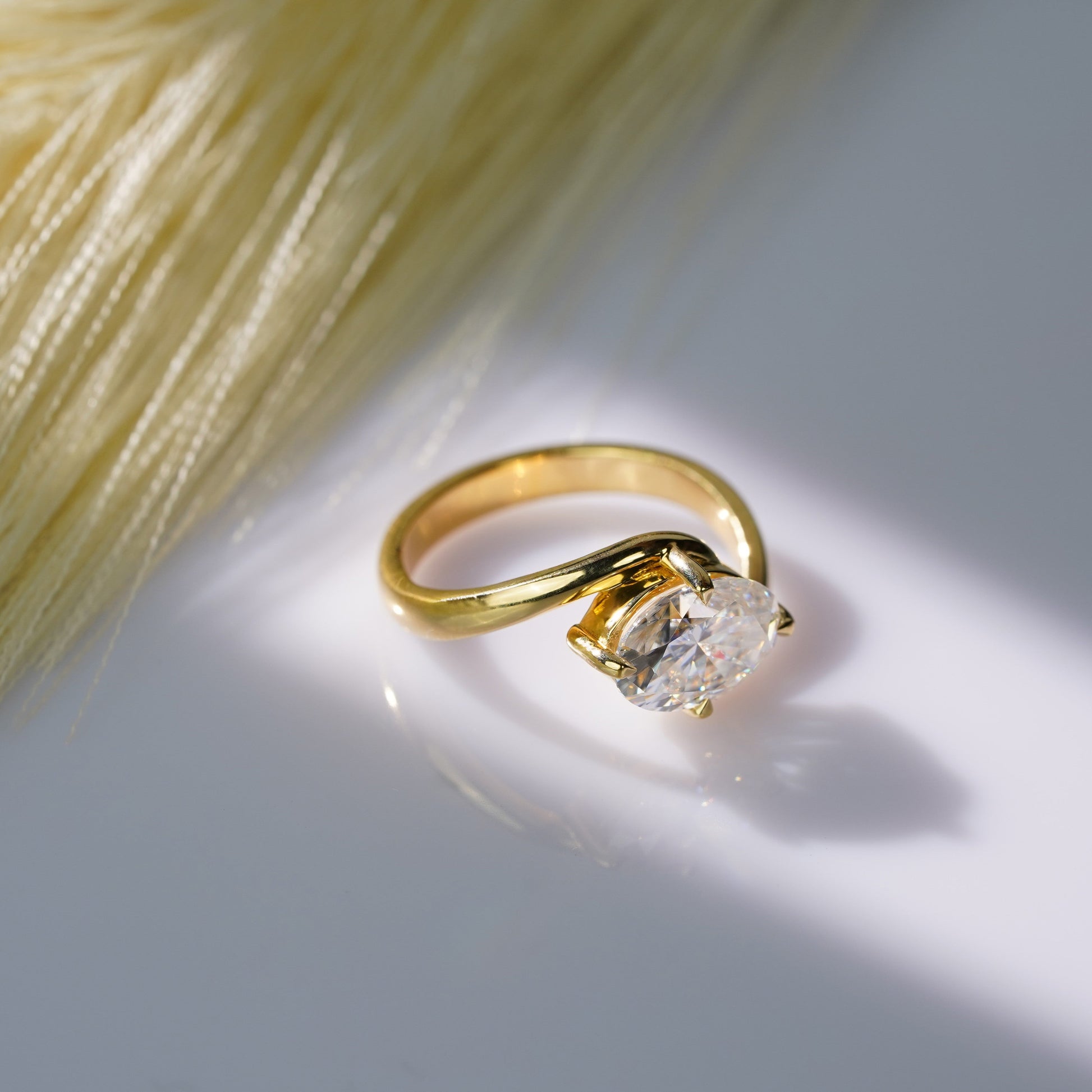 Oval Solitaire Engagement Ring – 2 CT Lab Grown Diamond