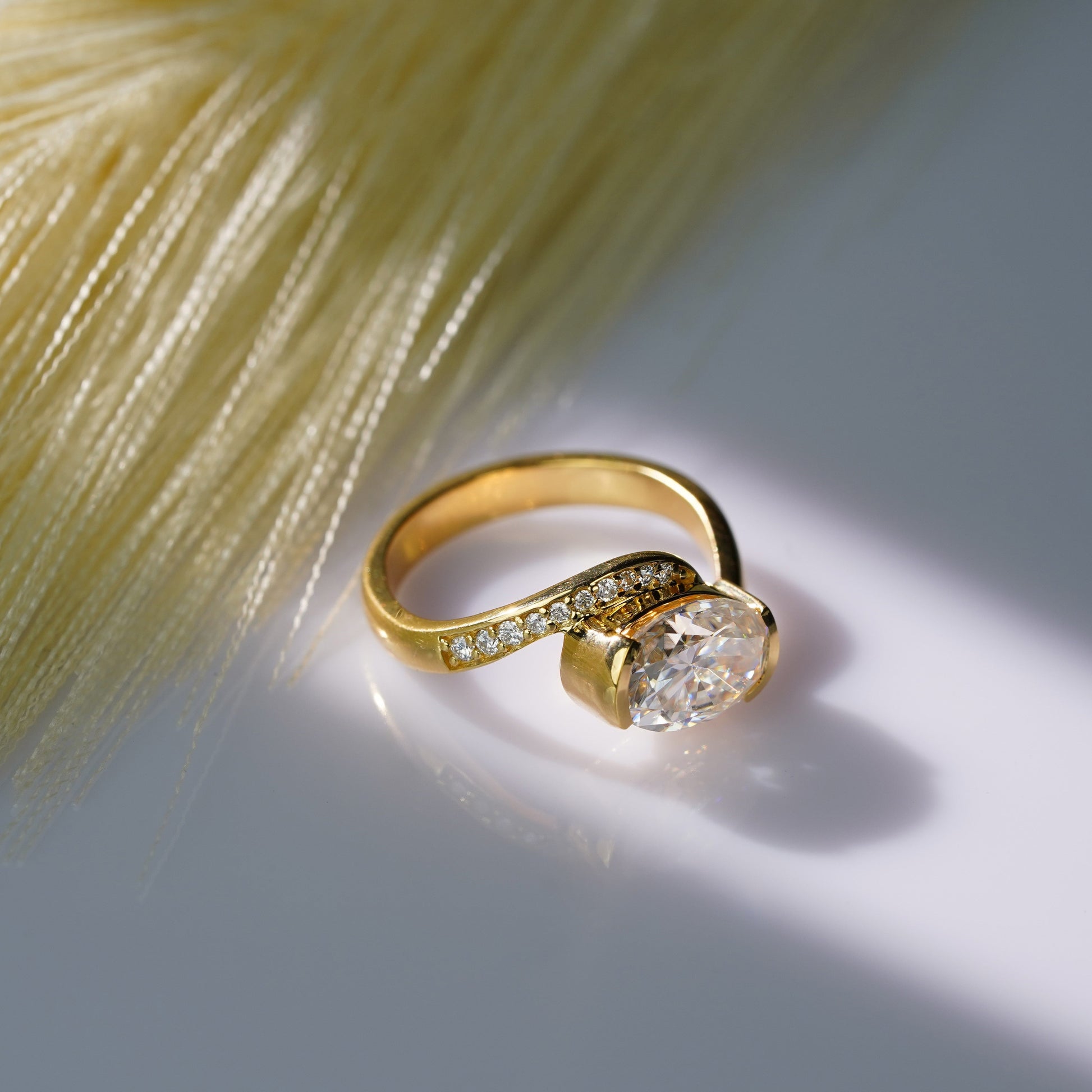 Oval Solitaire Engagement Ring – 2 CT Lab Grown Diamond