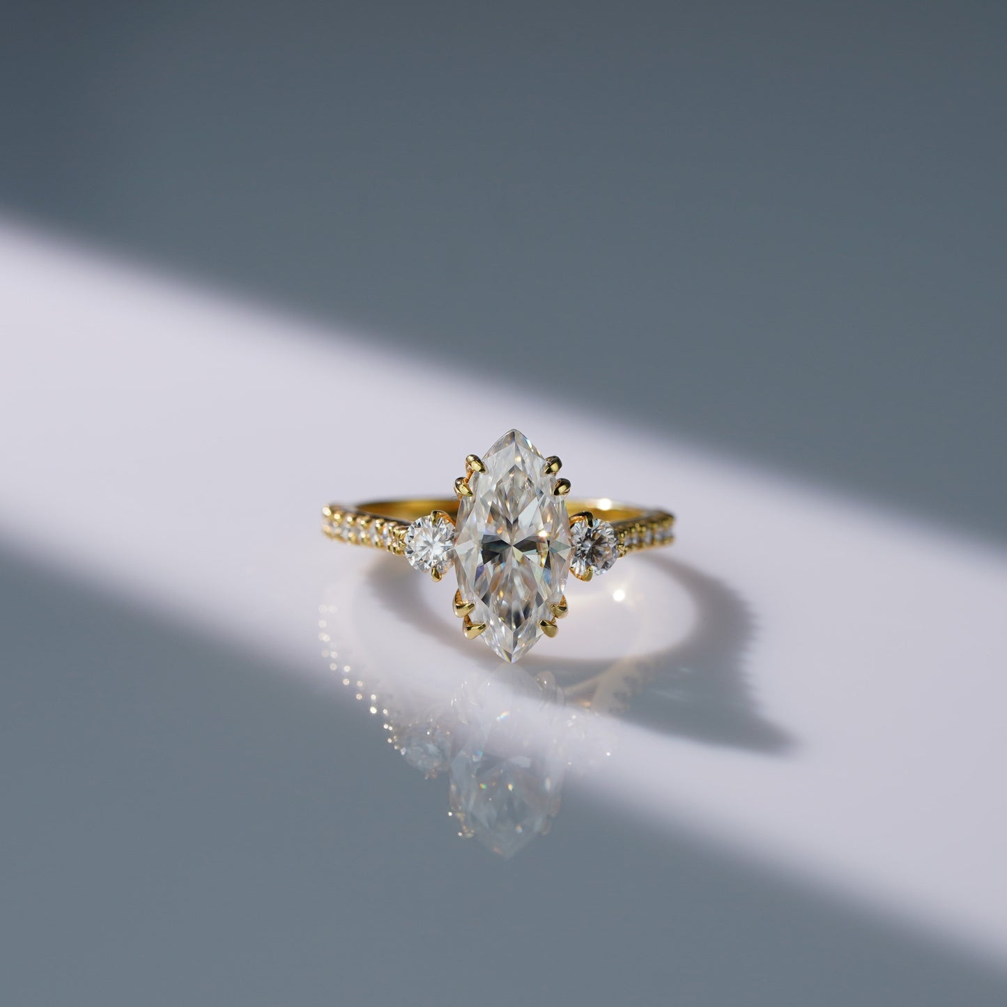 Oval Solitaire Engagement Ring – 2 CT Lab Grown Diamond