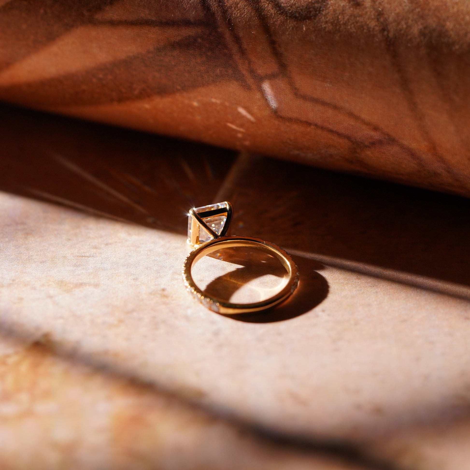 Oval Solitaire Engagement Ring – 2 CT Lab Grown Diamond