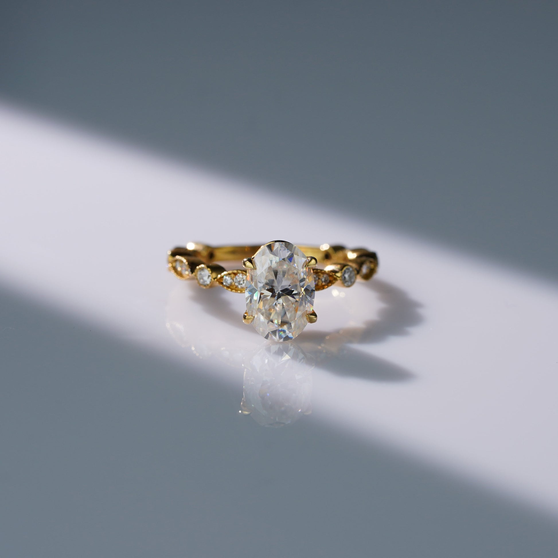 Oval Solitaire Engagement Ring – 2 CT Lab Grown Diamond