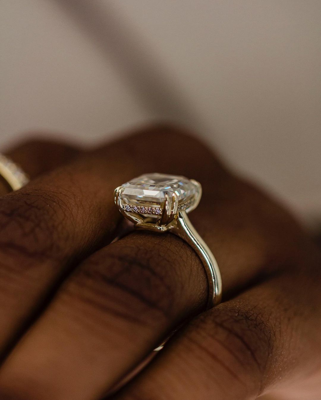 Moval Swirl Semi Pave Engagement Ring – 2.5 CT Lab Grown Diamond
