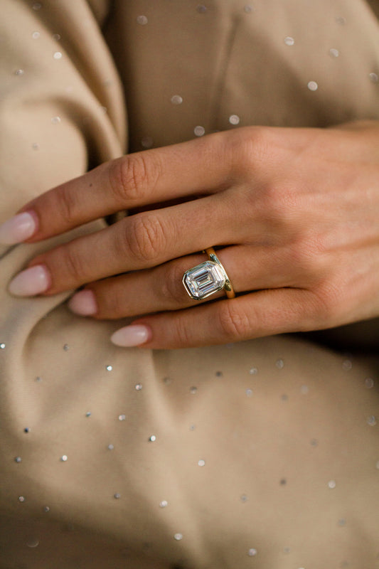 Moval Swirl Semi Pave Engagement Ring – 2.5 CT Lab Grown Diamond