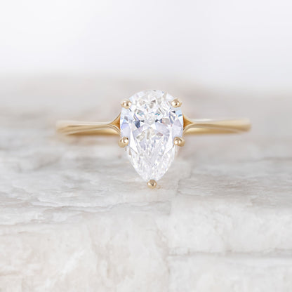 2 CT Round Three Stones Lab Grown Diamond Engagement Ring