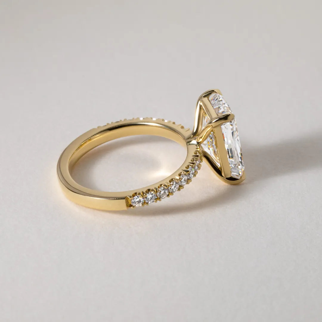 Round Halo, Pave & Split Shank Engagement Ring – 1.93 CT Lab Grown Diamond