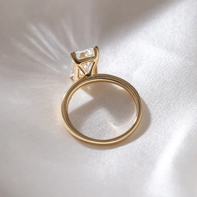 Round Halo, Pave & Split Shank Engagement Ring – 1.93 CT Lab Grown Diamond