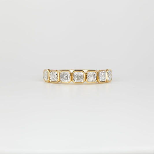 0.35 TCW Round Diamond Curved Pave DEF/VVS Lab Grown Wedding Band