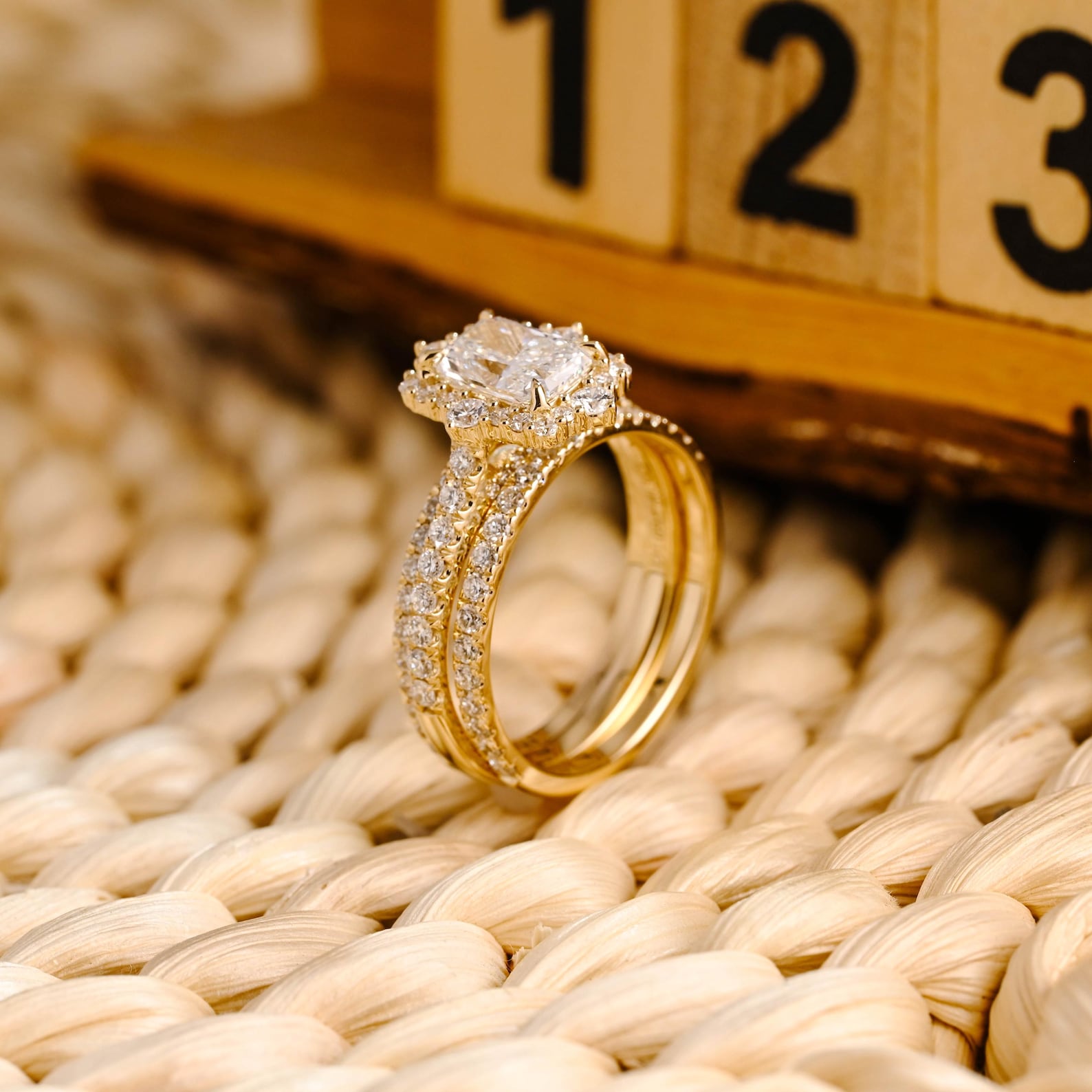 1.0 CT Round Solitaire Lab Grown Diamond Bridal Ring Set