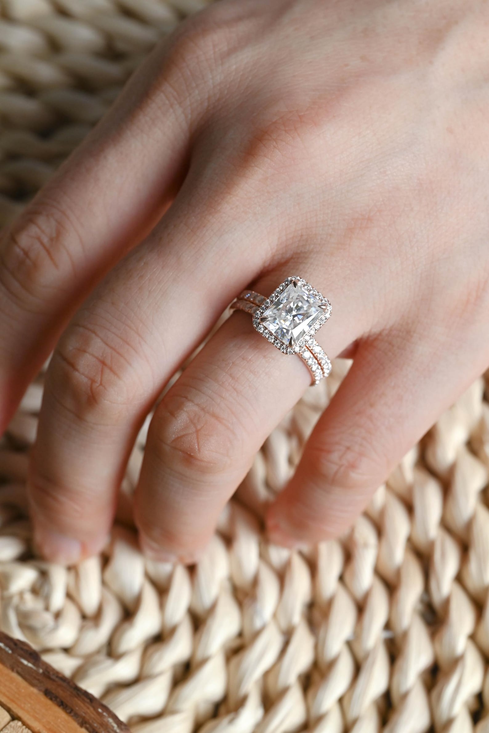 1.0 CT Round Solitaire Lab Grown Diamond Bridal Ring Set