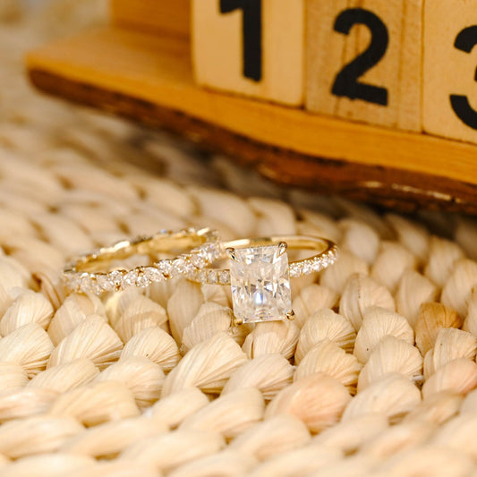 1.0 CT Round Solitaire Lab Grown Diamond Bridal Ring Set