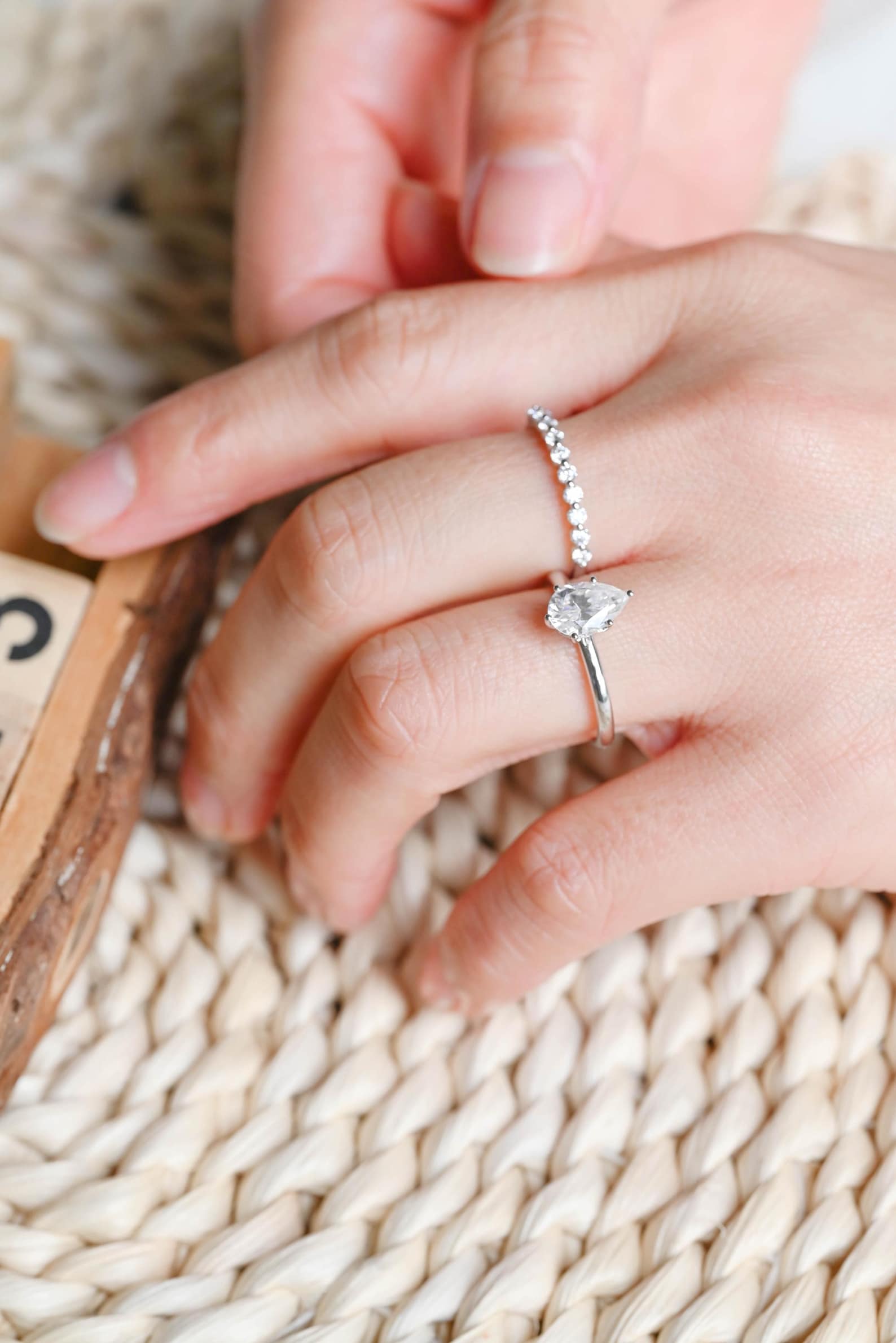 1.0 CT Round Solitaire Lab Grown Diamond Bridal Ring Set